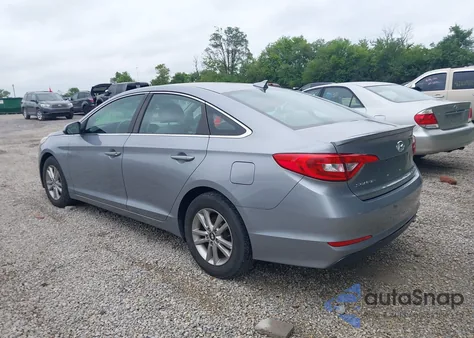 2017 Hyundai Sonata z USA, uszkodzony, nr VIN 5NPE24AF1HH497990